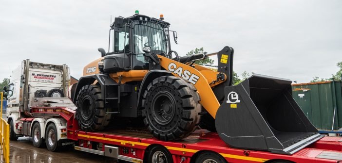 First New CASE 721G Wheel Loader Sold and Delivered in Great Britain by Warwick Ward